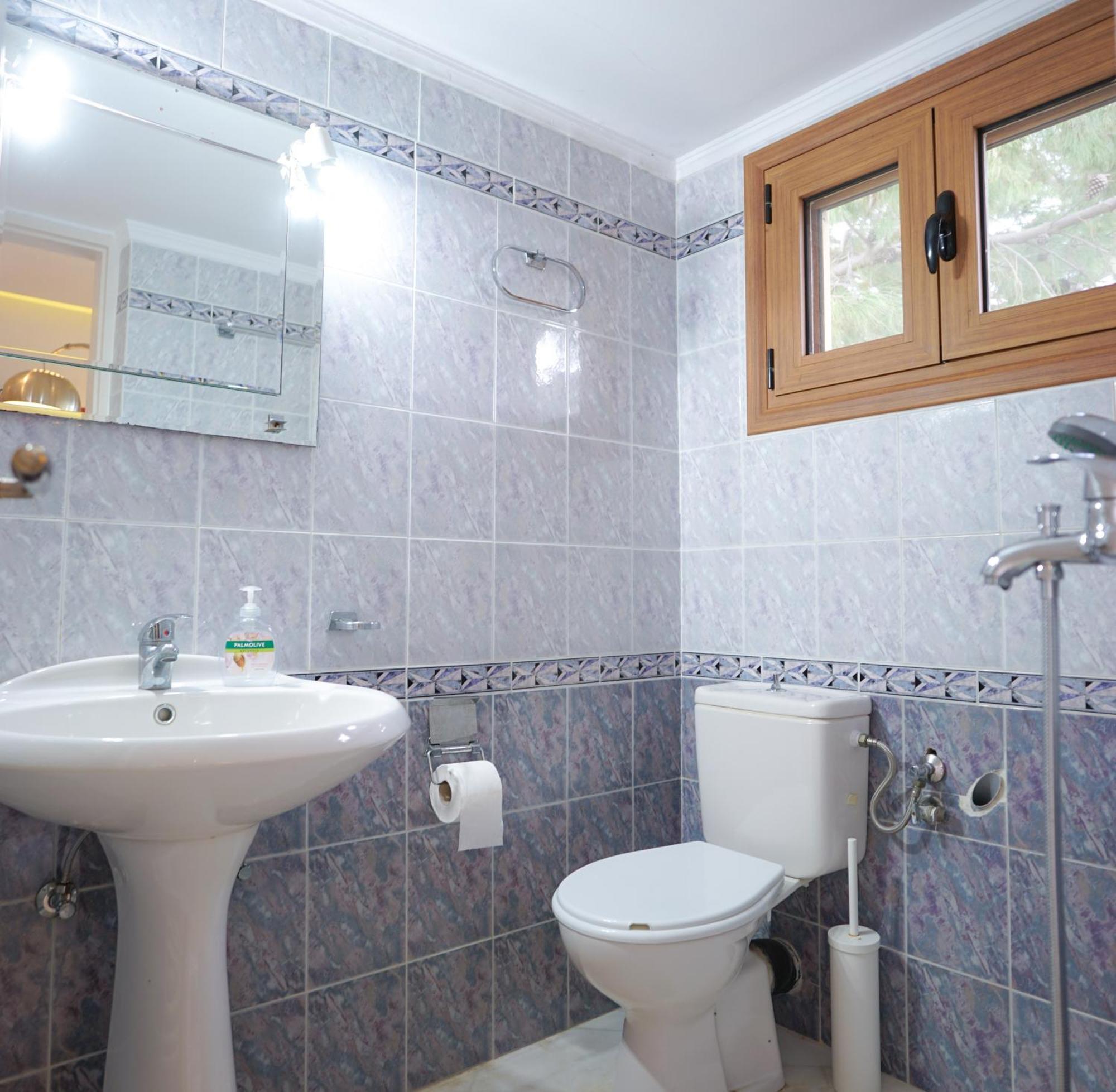 Fira Central Apartments With Veranda Phòng bức ảnh